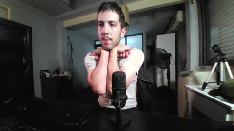 Snapshot of damon_hell chatting on January 7, 2026, 1:46 pm Damon online show from January 7, 2026, 1:46 pm