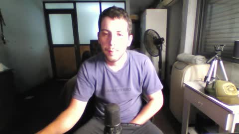 Snapshot of damon_hell chatting on January 8, 2026, 10:56 pm Damon online show from January 8, 2026, 10:56 pm