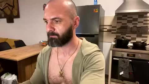 damonsalvatore222 online show from April 10, 2026, 9:52 pm