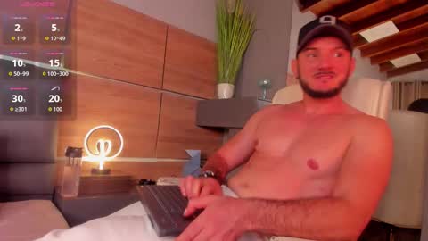 D A M O N online show from November 14, 2025, 3:33 pm