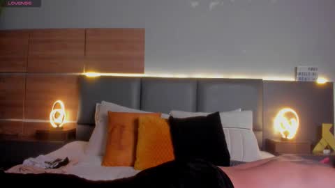 D A M O N online show from December 14, 2025, 10:09 am