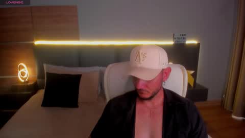 D A M O N online show from December 22, 2025, 4:48 pm