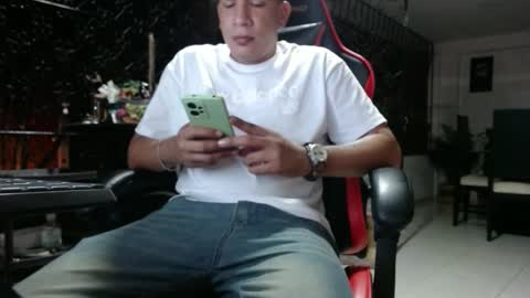 Snapshot of damyan_2003 chatting on December 26, 2024, 11:46 pm damyan_2003 online show from December 26, 2024, 11:46 pm