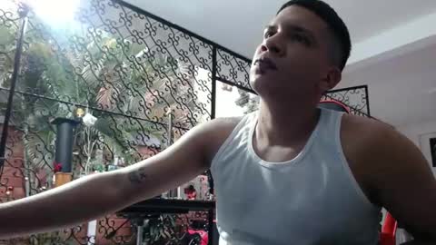 Snapshot of damyan_2003 chatting on December 30, 2024, 9:50 pm damyan_2003 online show from December 30, 2024, 9:50 pm