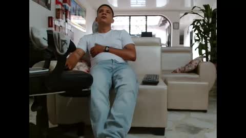 Snapshot of damyan_2003 chatting on February 24, 2026, 7:01 pm damyan_2003 online show from February 24, 2026, 7:01 pm