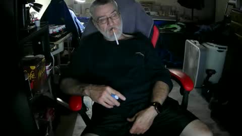 dan137111 online show from May 24, 2026, 2:33 pm
