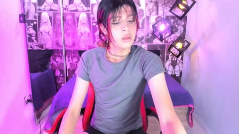 Snapshot of dan_copers chatting on December 4, 2025, 12:53 am D A N online show from December 4, 2025, 12:53 am