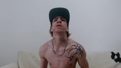 dan_jonson15 online show from November 20, 2025, 2:28 pm