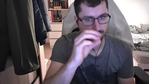 Snapshot of dan_the_man405 chatting on December 1, 2024, 10:32 pm King Dan online show from December 1, 2024, 10:32 pm
