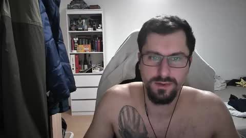 Snapshot of dan_the_man405 chatting on January 11, 2025, 10:40 pm King Dan online show from January 11, 2025, 10:40 pm