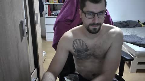 Snapshot of dan_the_man405 chatting on February 25, 2025, 7:25 pm King Dan online show from February 25, 2025, 7:25 pm