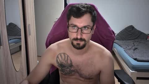 Snapshot of dan_the_man405 chatting on September 19, 2025, 6:52 pm King Dan online show from September 19, 2025, 6:52 pm
