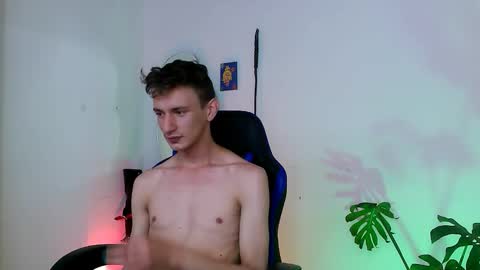 Dan and Noah online show from September 25, 2025, 4:43 pm