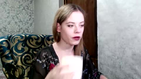 Snapshot of dana_smilex chatting on November 12, 2025, 7:24 pm Dana SmileX online show from November 12, 2025, 7:24 pm