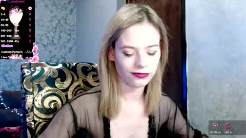 Snapshot of dana_smilex chatting on December 21, 2025, 8:38 pm Dana SmileX online show from December 21, 2025, 8:38 pm