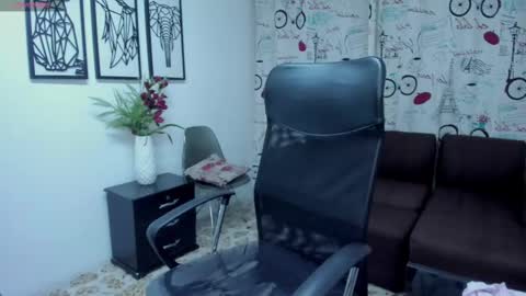 Danaa Rey online show from February 12, 2025, 11:18 am