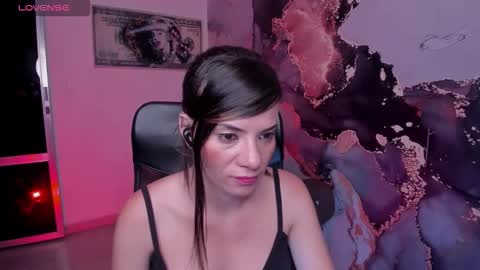 Danaa Rey online show from November 29, 2025, 11:24 am