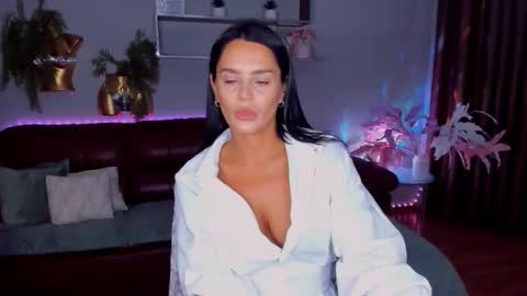 DanaMiers online show from May 19, 2026, 4:08 am