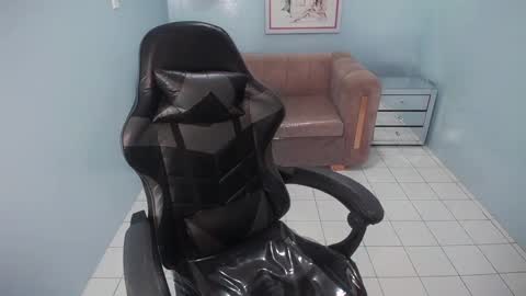 Danatella  online show from March 4, 2025, 8:38 pm