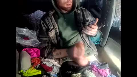 C2o7M3 online show from February 11, 2025, 5:07 pm