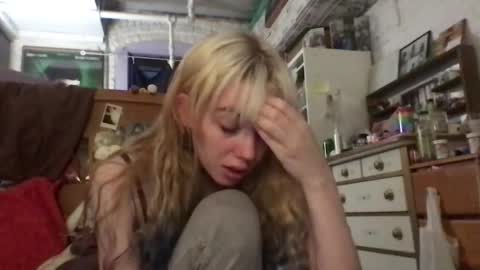 Snapshot of danceissexisbeauty2 chatting on October 19, 2025, 10:32 pm Your submissive patient online show from October 19, 2025, 10:32 pm