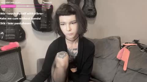 dandelion_sea online show from October 11, 2025, 3:21 pm