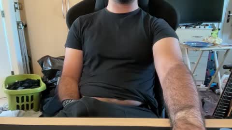 Snapshot of danfloggins chatting on March 21, 2026, 5:38 pm Dan online show from March 21, 2026, 5:38 pm