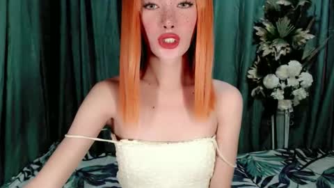 Nica online show from November 19, 2025, 2:55 am