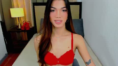 STEPHANIE online show from July 7, 2026, 9:30 pm