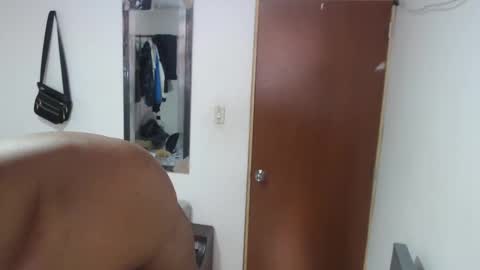 dani_browx online show from December 17, 2025, 6:47 pm