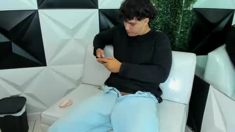 dani_cumboy online show from November 26, 2025, 2:29 pm