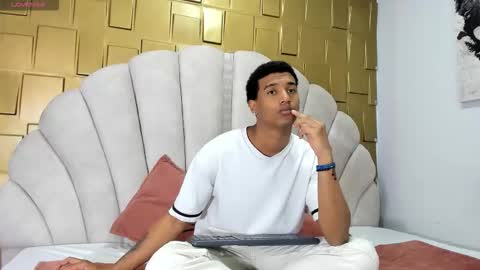 Snapshot of dani_dick_ chatting on September 16, 2025, 2:34 am Daniel online show from September 16, 2025, 2:34 am