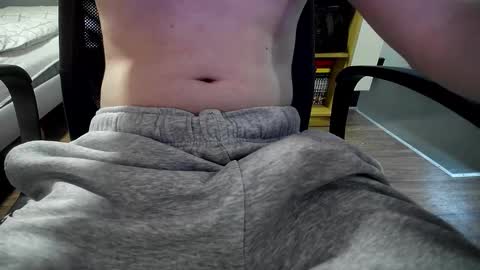 Snapshot of dani_hugecock chatting on February 27, 2026, 8:31 pm dani_hugecock online show from February 27, 2026, 8:31 pm