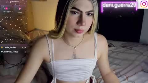 Snapshot of dani_lovet1 chatting on December 17, 2025, 9:26 am dani online show from December 17, 2025, 9:26 am