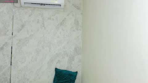 dani_lue online show from June 29, 2026, 12:27 pm