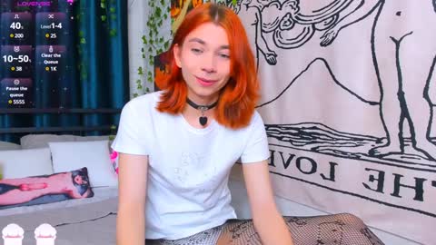 Snapshot of dani_mur chatting on December 9, 2024, 12:01 am Daniel online show from December 9, 2024, 12:01 am