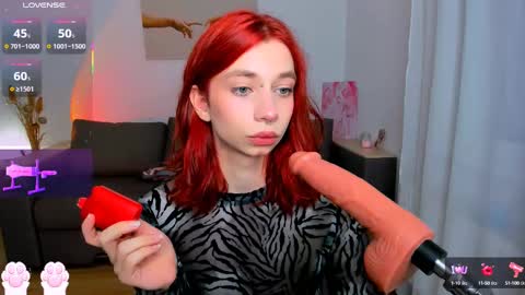 Snapshot of dani_mur chatting on February 18, 2025, 7:52 pm Daniel online show from February 18, 2025, 7:52 pm