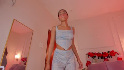 Hi I am Dani online show from December 23, 2024, 11:36 am