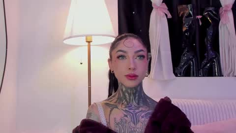 Dani online show from December 14, 2025, 12:38 am