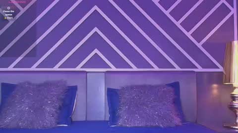 Snapshot of daniaramirez chatting on December 17, 2025, 12:22 pm DANIA online show from December 17, 2025, 12:22 pm