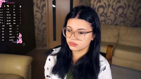 Snapshot of danibedonie chatting on September 19, 2025, 6:41 pm Venice online show from September 19, 2025, 6:41 pm