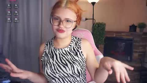 Snapshot of danibedonie chatting on October 30, 2025, 5:42 am Venice online show from October 30, 2025, 5:42 am