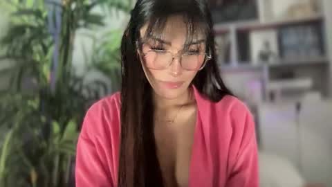 danica_walton online show from January 16, 2025, 1:47 pm