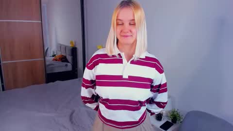 Snapshot of danicadias chatting on March 11, 2026, 7:03 am Carnelia online show from March 11, 2026, 7:03 am