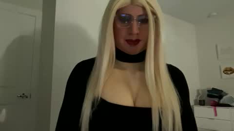 Snapshot of danicdgirl chatting on February 15, 2026, 4:03 pm danicdgirl online show from February 15, 2026, 4:03 pm