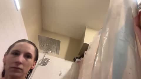 Snapshot of danidragon69 chatting on February 11, 2025, 12:49 am Dani Dragon online show from February 11, 2025, 12:49 am