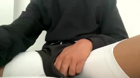 Snapshot of daniel146246 chatting on October 21, 2025, 9:32 am daniel146246 online show from October 21, 2025, 9:32 am