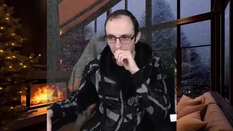 Snapshot of daniel9121 chatting on December 20, 2024, 10:49 am Daniel9121 online show from December 20, 2024, 10:49 am