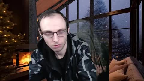 Snapshot of daniel9121 chatting on December 22, 2024, 5:21 pm Daniel9121 online show from December 22, 2024, 5:21 pm