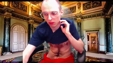 Snapshot of daniel9121 chatting on March 11, 2025, 6:43 am Daniel9121 online show from March 11, 2025, 6:43 am